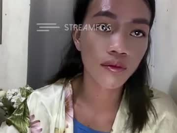 ur_hotasianerich