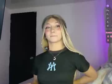 _ariana_19