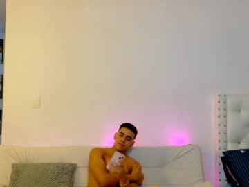 angel_latino444