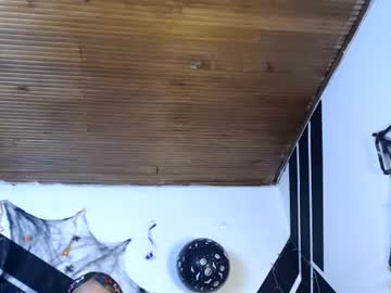 mia_dark_vc